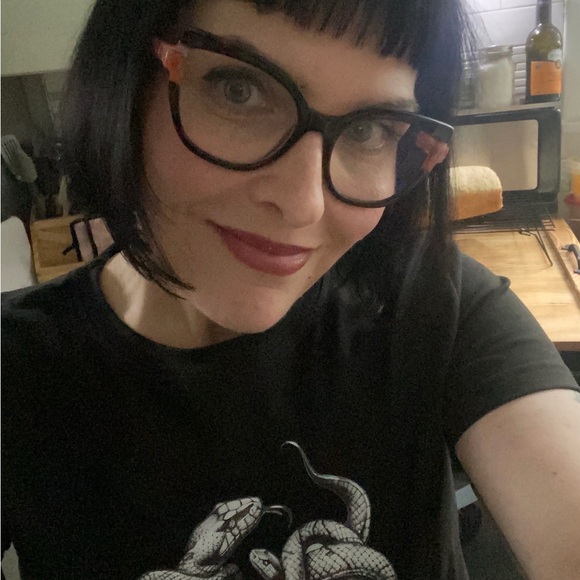 Meet your Posher, Debra - Picture 8 of 14